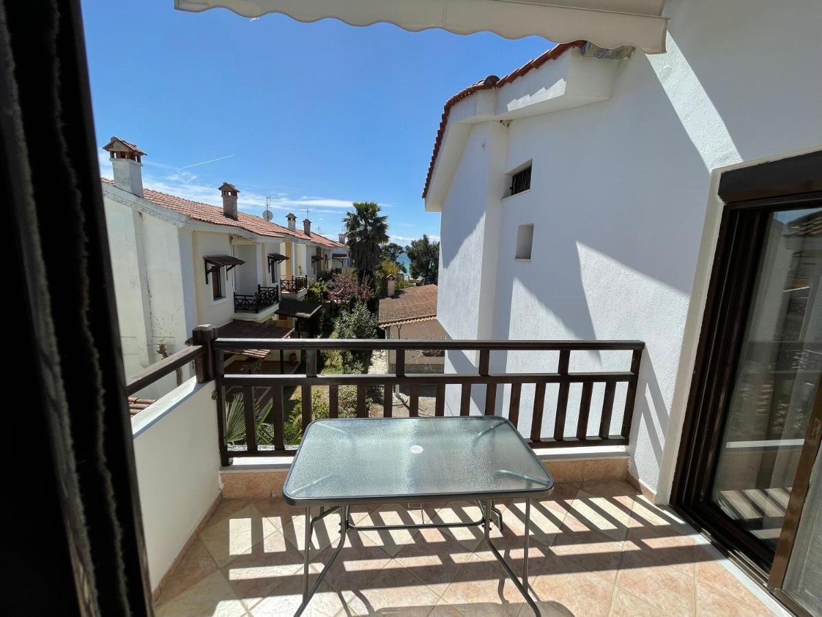 Galazia Akti Seaside Apartments Nikiti  Exterior foto