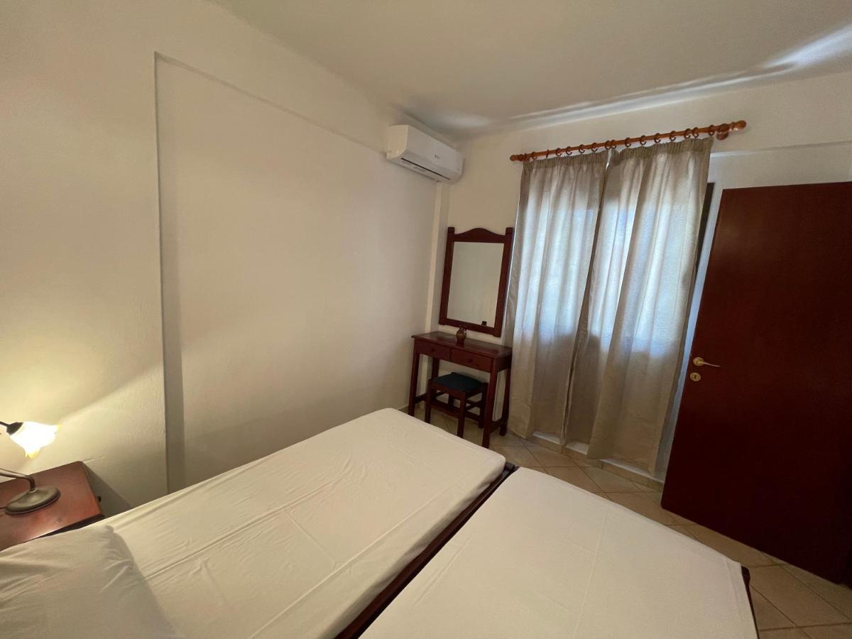 Galazia Akti Seaside Apartments Nikiti  Exterior foto